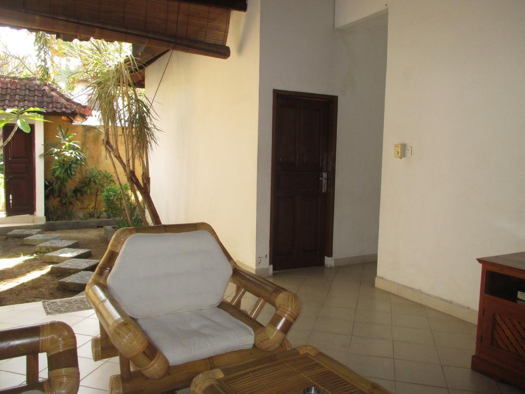 Yuli Bungalows Кута Екстер'єр фото